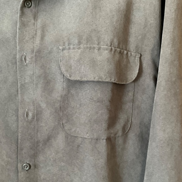 Van Heusen Man’s Dress Shirts soft suede Navy and Gray Size L - Picture 5 of 12